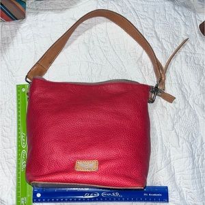 Consuela  Valentina Wedge